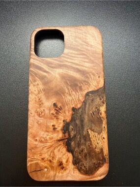 NWOT Carved Traveler iPhone 13/14 Live Edge Phone Cases Real Wood Burl MagSafe